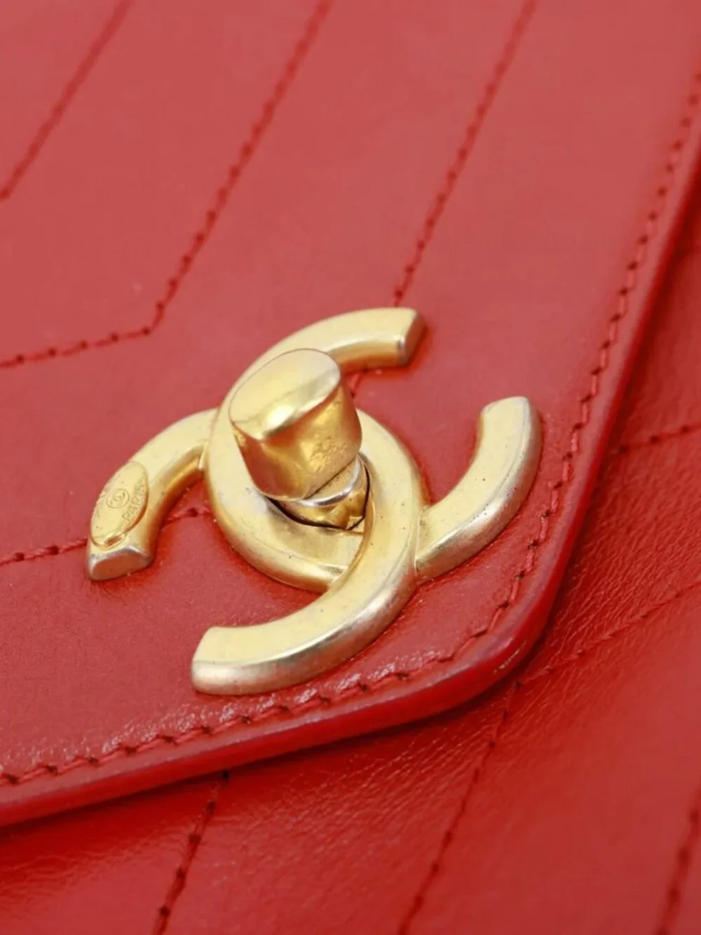 Chanel Envelope Flap Lambskin Chevron Stitched Leather Crossbody Bag Red